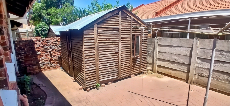 2 Bedroom Property for Sale in Pellissier Free State